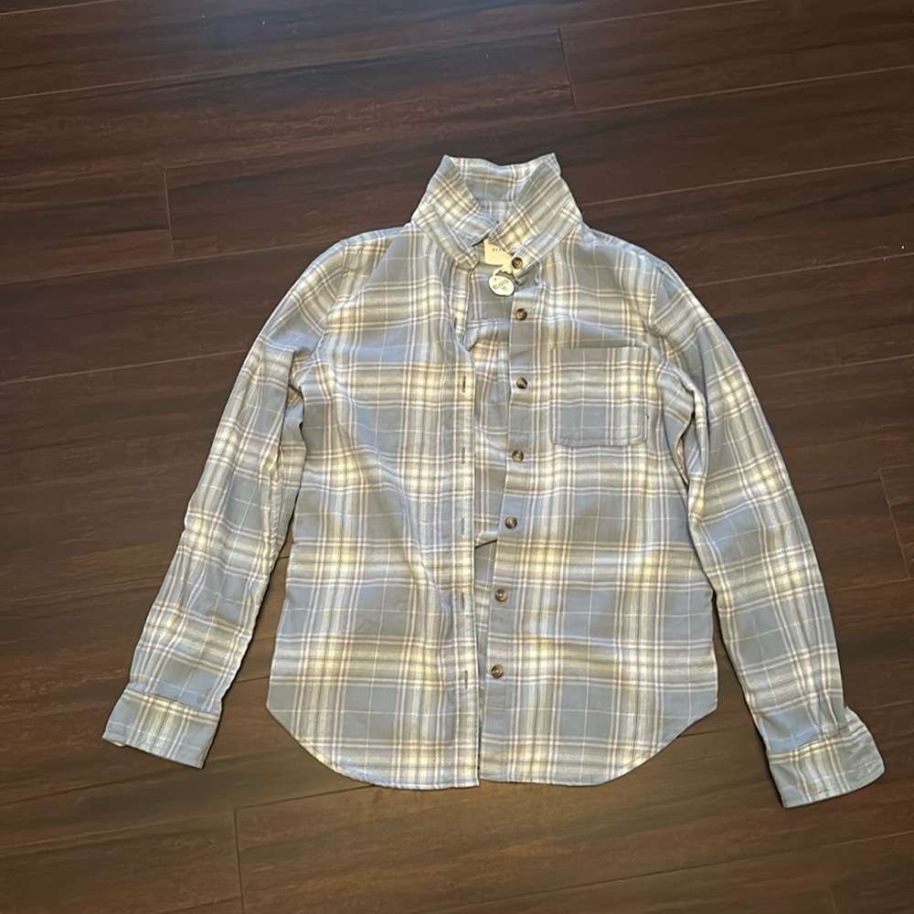 Blue pink and white Aeropostale flannel size small